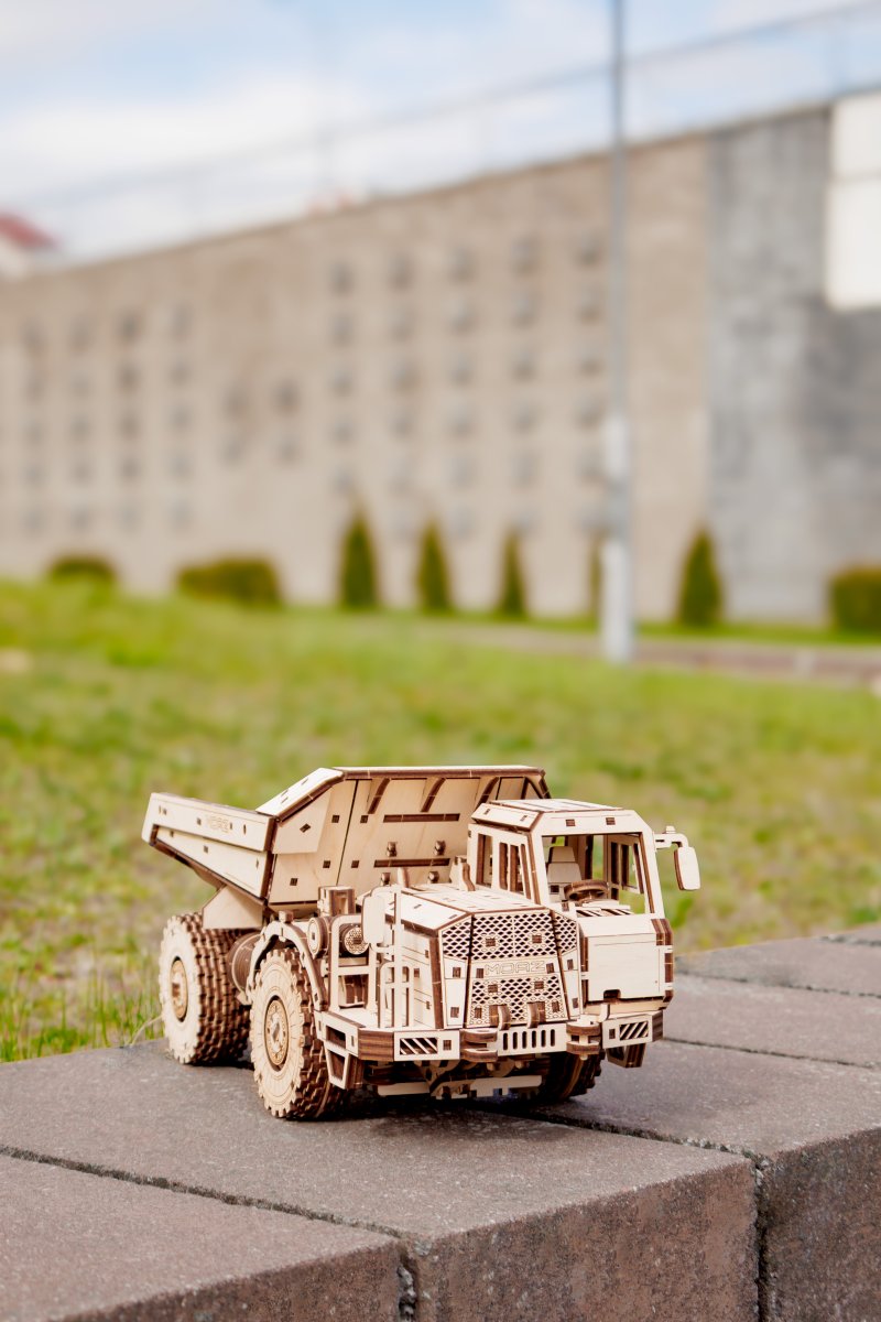 Механическая сборная модель EWA МоАЗ 75053