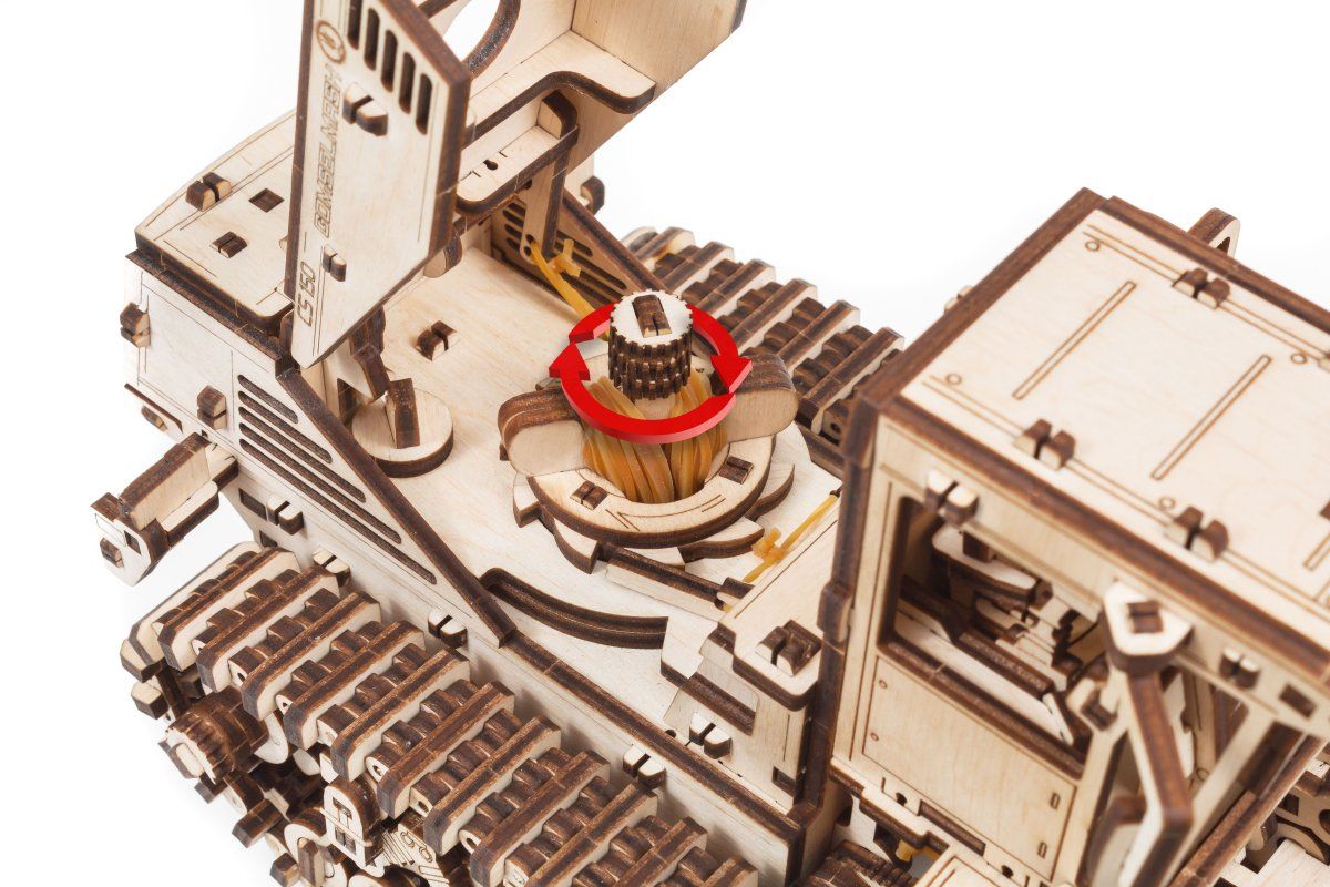 Сборная модель из дерева EWA Косилка самоходная CS-150