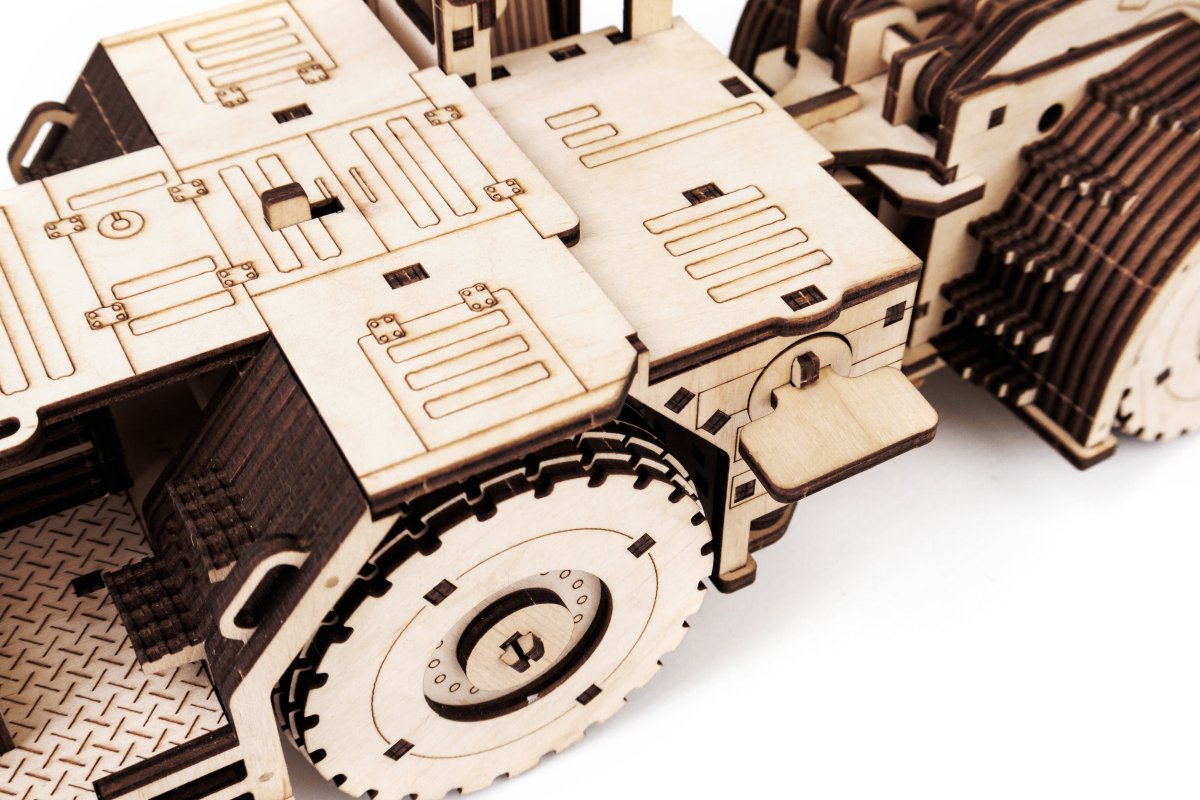 Механическая сборная модель EWA Погрузочная машина МоАЗ 4075