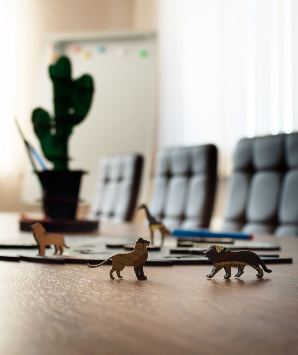 Деревянный, фигурный пазл EWA Лев L 41x37 см