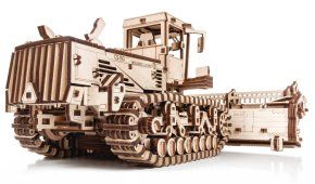 Сборная модель из дерева EWA Косилка самоходная CS-150