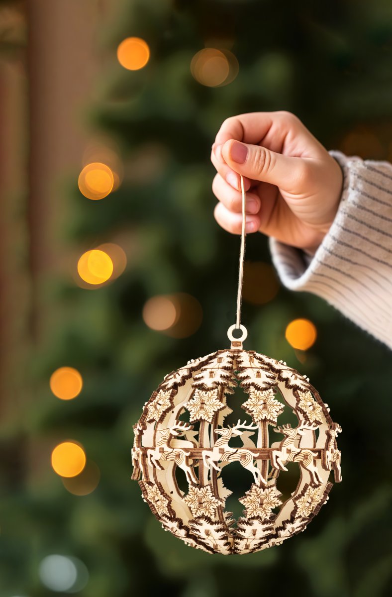 Деревянный конструктор EWA Новогодний шар для подарков