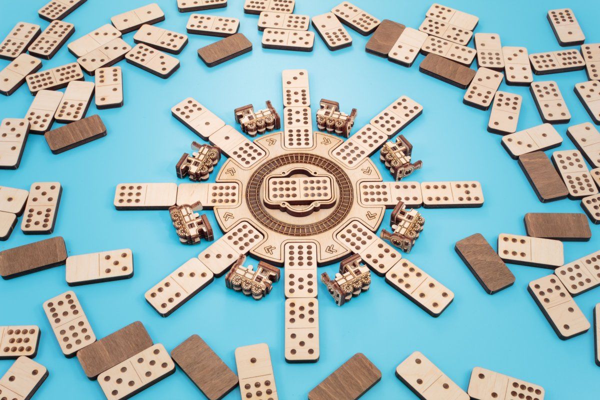 Сборная деревянная настольная игра 3D EWA Домино Мексиканский поезд