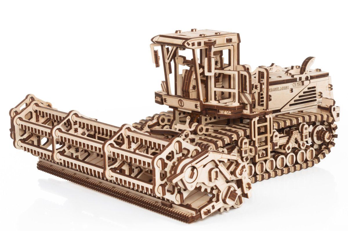 Сборная модель из дерева EWA Косилка самоходная CS-150