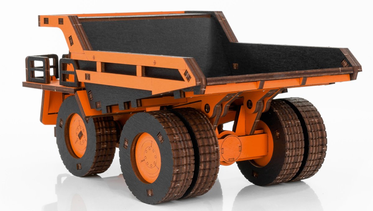 Сборная модель автомобиля EWA Карьерный самосвал