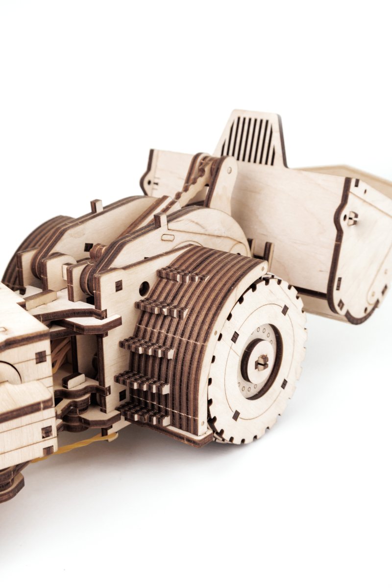 Механическая сборная модель EWA Погрузочная машина МоАЗ 4075