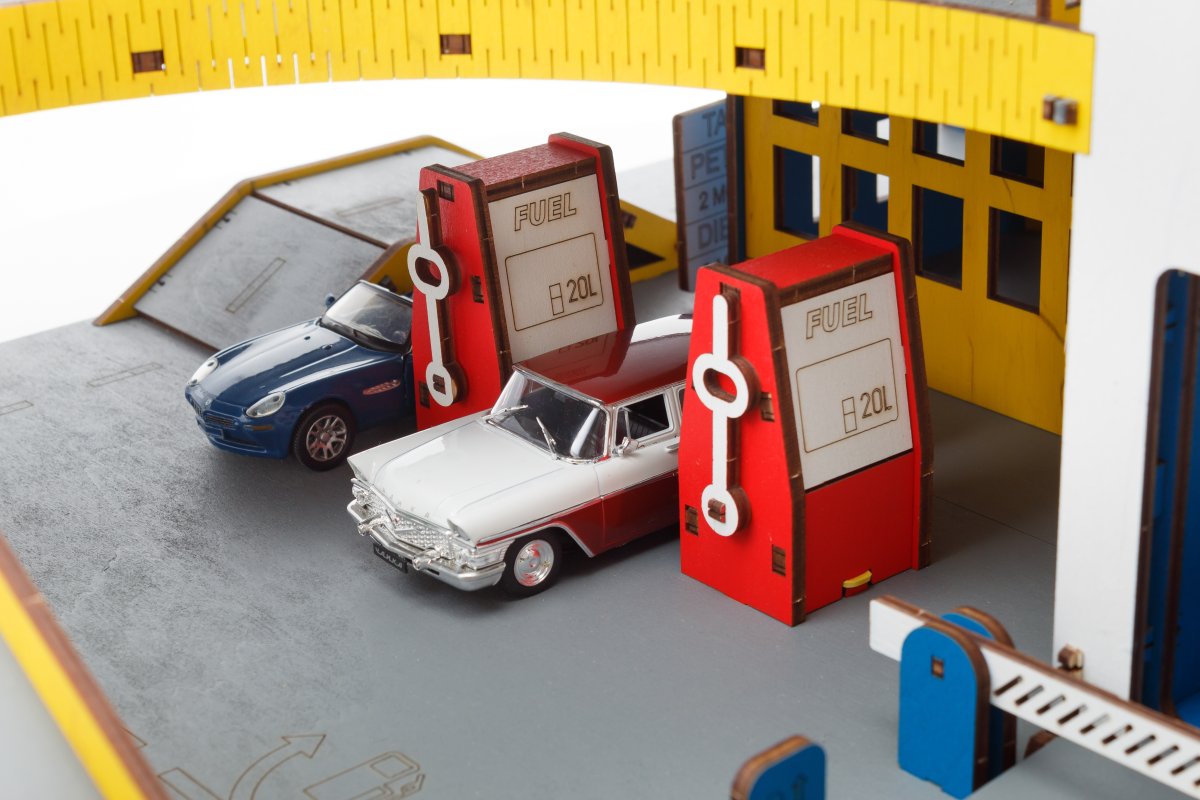 Парковка для машинок деревянная большая EWA