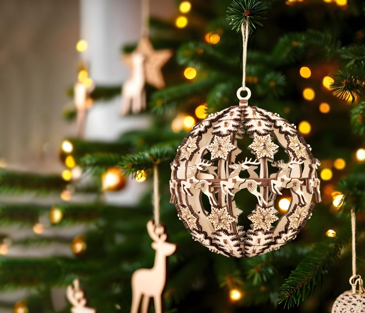 Деревянный конструктор EWA Новогодний шар для подарков