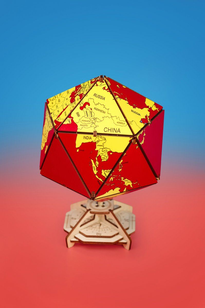 Конструктор деревянный 3D EWA Глобус Икосаэдр с секретом (шкатулка, сейф) красный