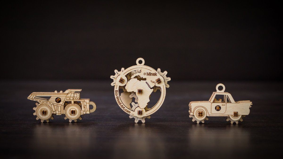 Деревянный конструктор-брелок EWA Эвик: Глобус