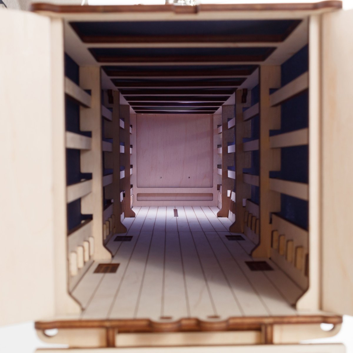 Сборная модель из дерева EWA Прицеп тент для тягача