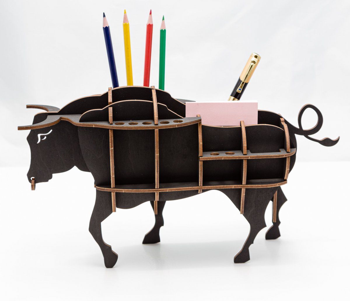 Сборная модель EWA Design Настольный органайзер Бык