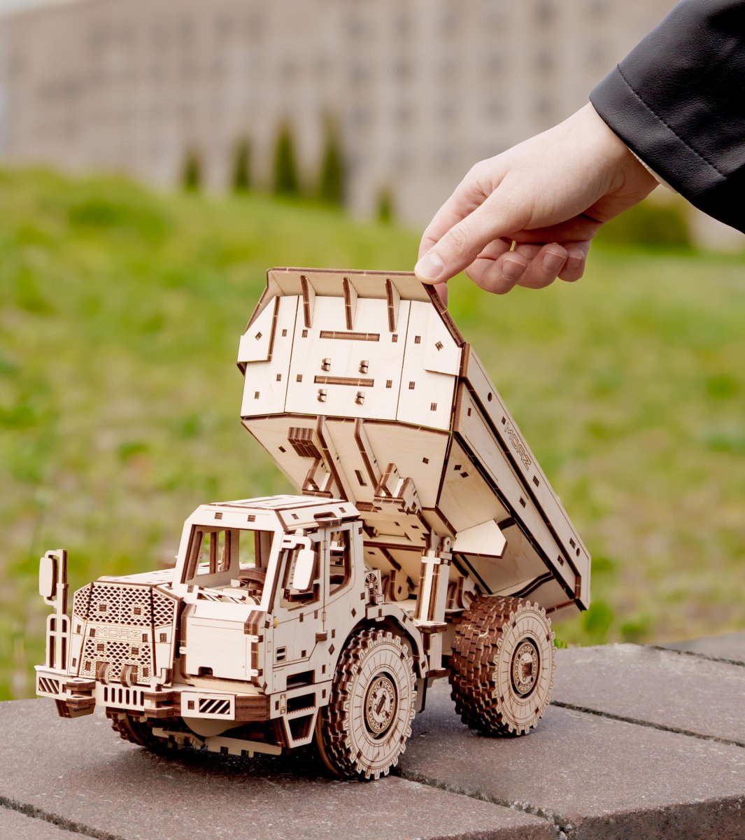 Механическая сборная модель EWA МоАЗ 75053