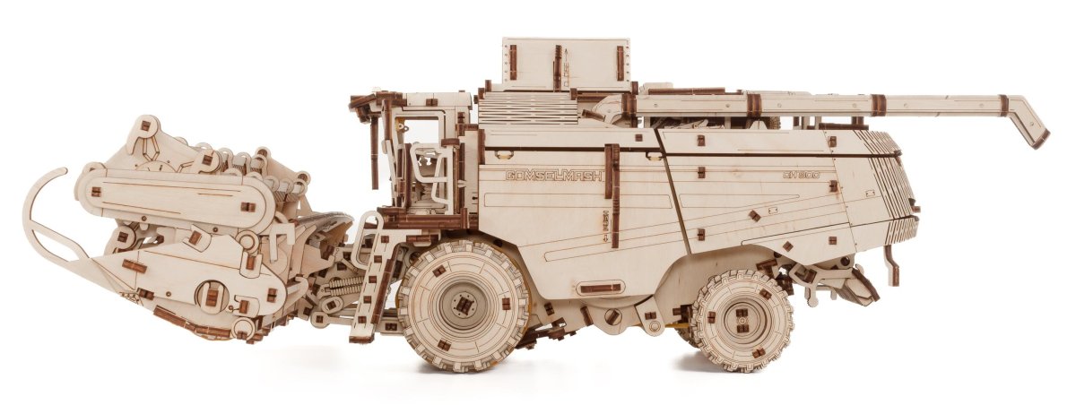 Сборная модель из дерева EWA Комбайн с жаткой