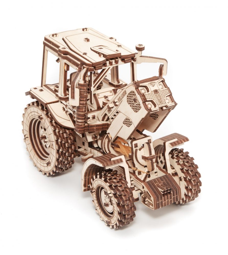 Сборная модель деревянная 3D EWA Трактор Беларус 82