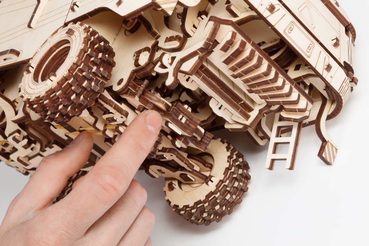 Сборная модель из дерева EWA Комбайн с жаткой — Eco Wood Art (EWA ...