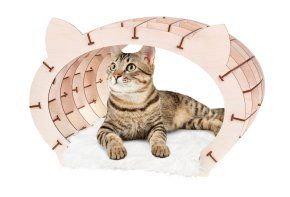 Домик для домашних животных, лежанка с мехом EWA Кошкин дом бежевый каркас-белый мех