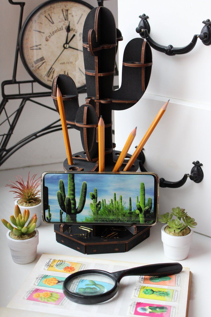 Сборная модель EWA Design Настольный органайзер Кактус (черный)